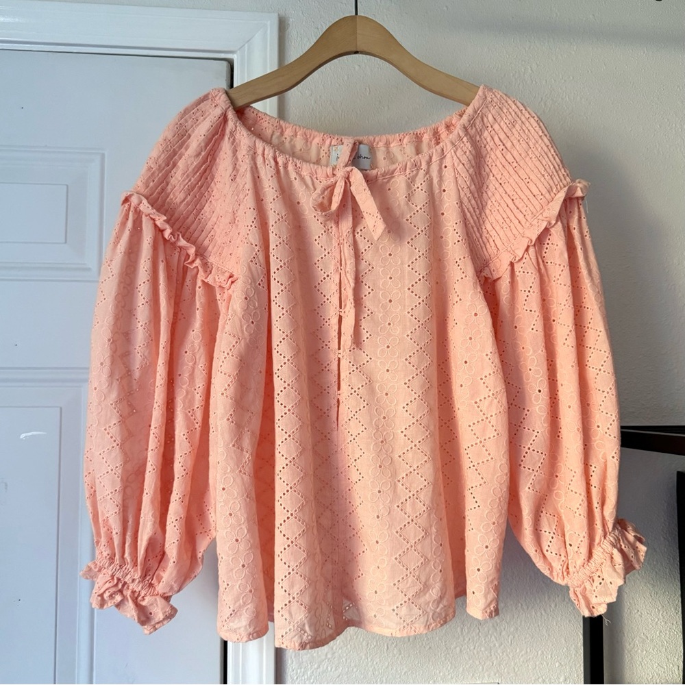 INNIKA‎ CHOO coral peach eyelet lace puff short sleeve peasant boho blouse top